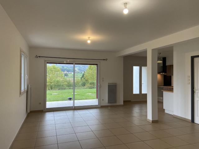 Appartement 3 pièces, 82 m² à louer à Irouléguy 64220