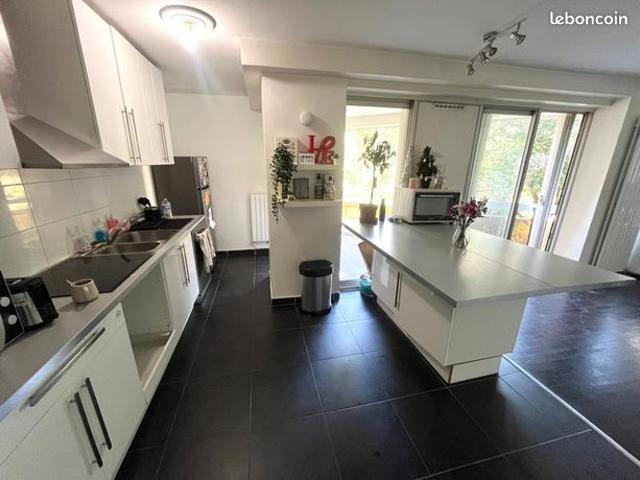 Appartement 3 pièces 82 m²
