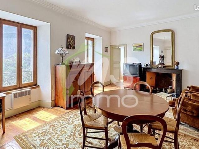 Appartement 3 pièces 82 m²