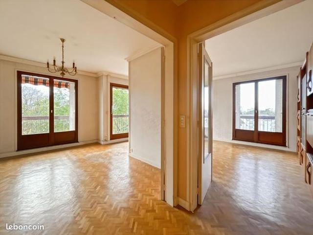 Appartement 3 pièces 82 m²