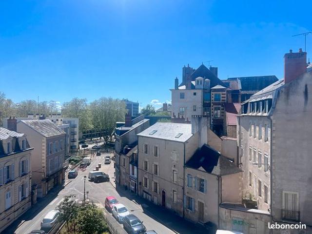Appartement 3 pièces 82 m²