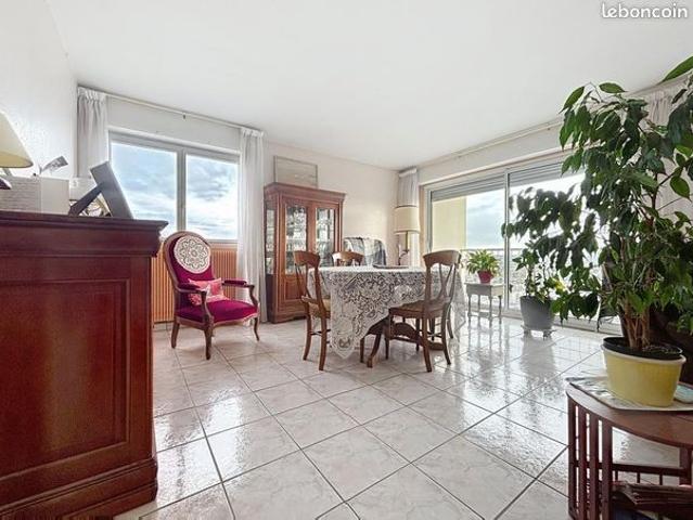 Appartement 3 pièces 82 m²