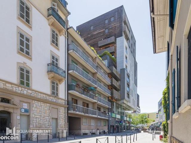 Appartement 3 pièces 82 m²
