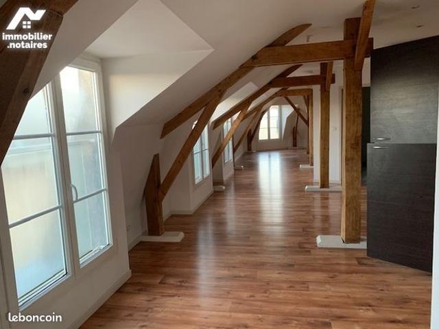 Appartement 3 pièces 82 m²