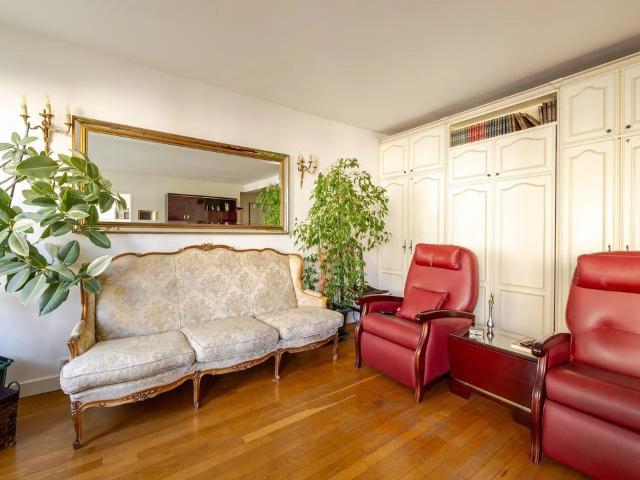Appartement 3 pièces, 87 m² à louer à Paris 16 75016
