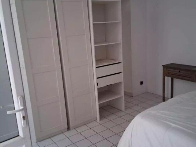 Appartement 3 pièces, 84 m² à louer à Bordeaux 33000