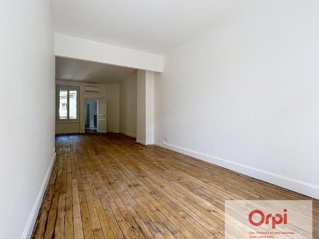 Appartement 3 pièces, 84 m² à louer à Néris les Bains 03310