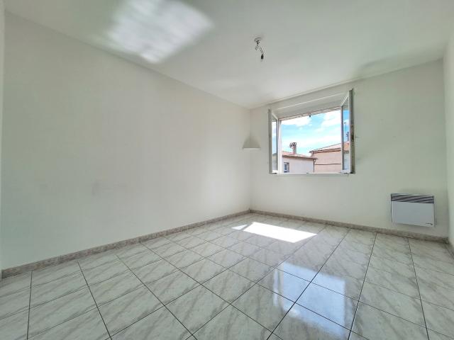 Appartement 3 pièces, 84 m² à louer à Puylaurens 81700
