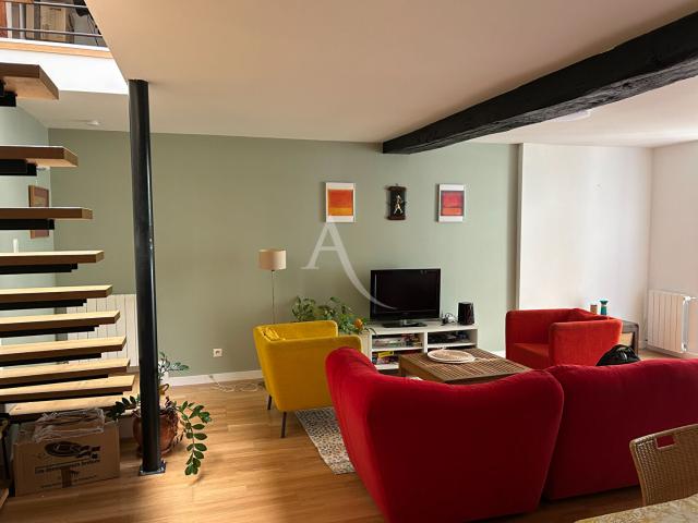 Appartement 3 pièces, 84 m² à louer à Rochefort 17300