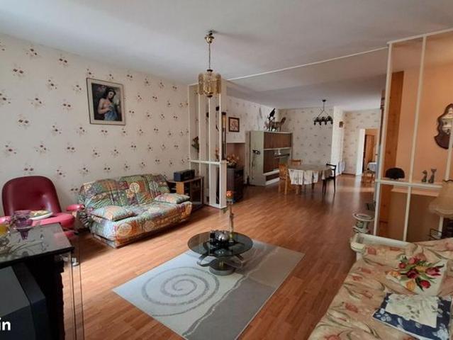Appartement 3 pièces 84 m²