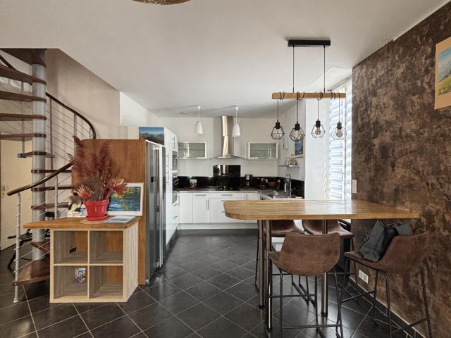 Appartement 3 pièces 84 m²