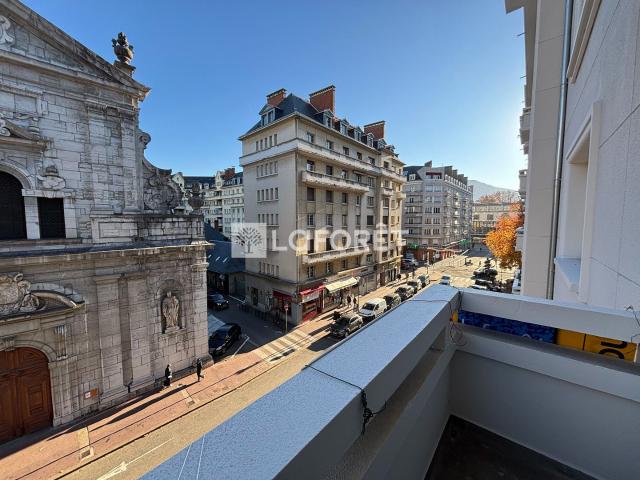 Appartement 3 pièces 84 m²