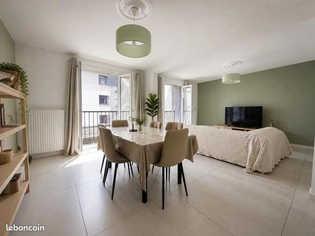 Appartement 3 pièces 84 m²