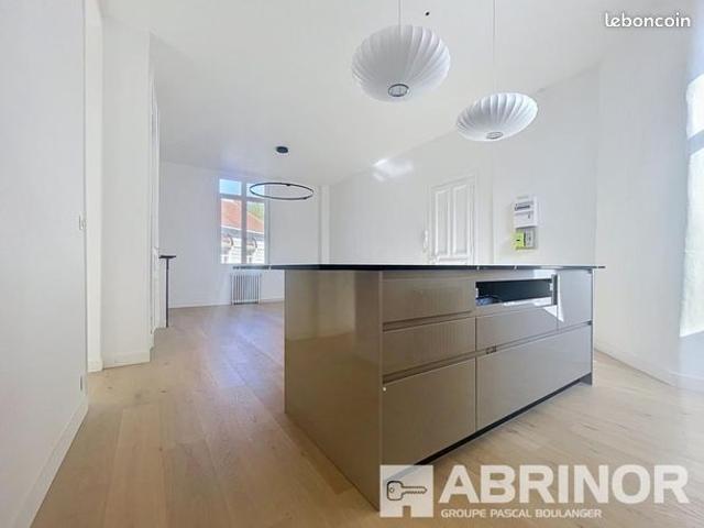 Appartement 3 pièces 84 m²
