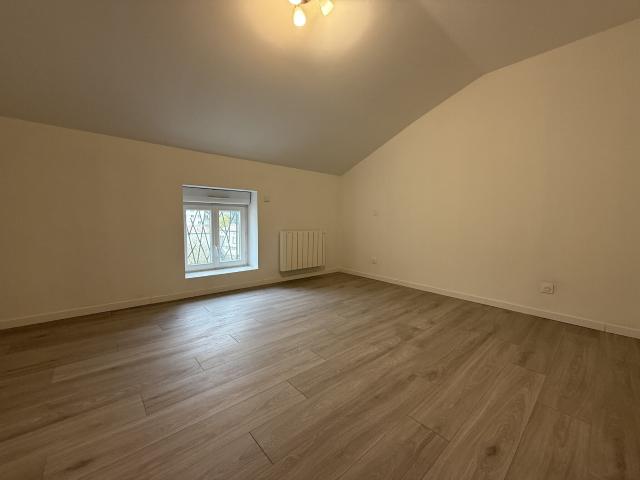 Appartement 3 pièces, 85 m² à louer à Vals les Bains 07600