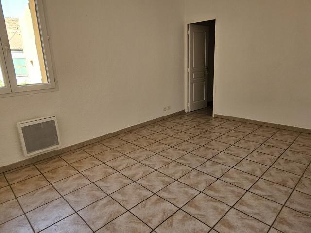 Appartement 3 pièces, 85 m² à louer à Générac 30510
