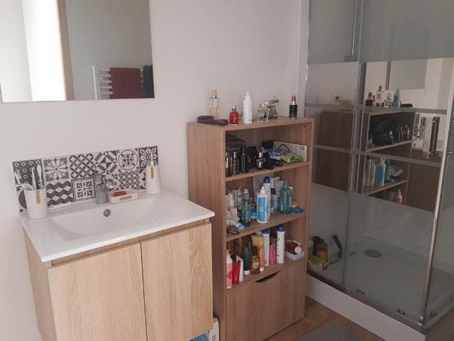 Appartement 3 pièces, 85 m² à louer à Pont l'Abbé d'Arnoult 17250