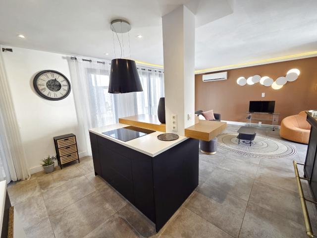 Appartement 3 pièces, 85 m² à louer à Saint Denis 97400