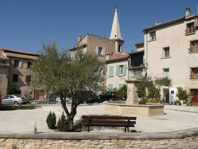 Appartement 3 pièces, 85 m² à louer à Saint Didier 84210