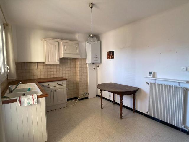 Appartement 3 pièces, 88 m² à louer à Lunel 34400