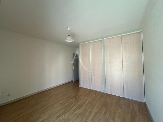 Appartement 3 pièces, 89 m² à louer à Angoulême 16000
