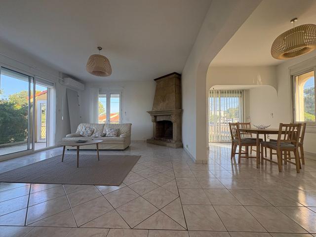 Appartement 3 pièces, 89 m² à louer à Carry le Rouet 13620