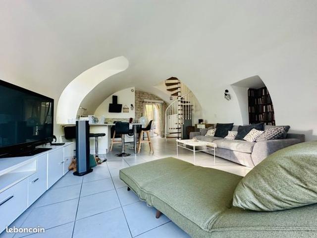 Appartement 3 pièces 93 m²
