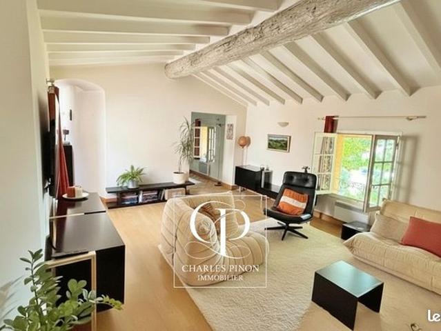 Appartement 3 pièces 93 m²