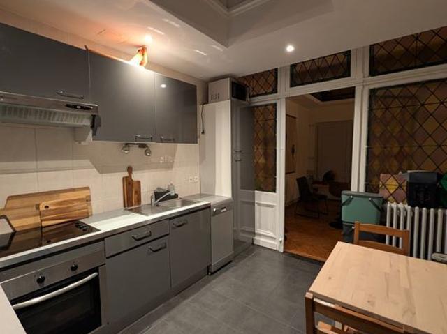 Appartement 3 pièces, 92 m² à louer à Lille 59000