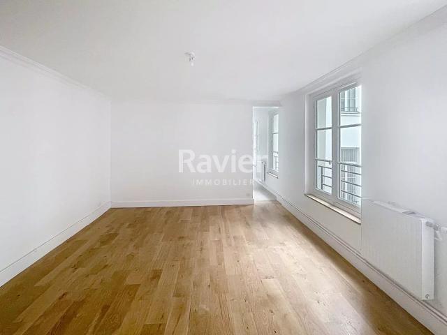 Appartement 3 pièces, 92 m² à louer à Paris 1 75001