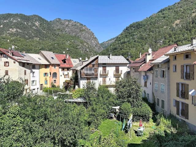Appartement 3 pièces 97 m²