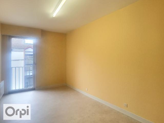 Appartement 3 pièces, 94 m² à louer à Montluçon 03100