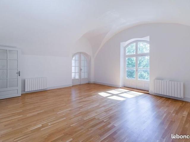 Appartement 3 pièces 94 m²