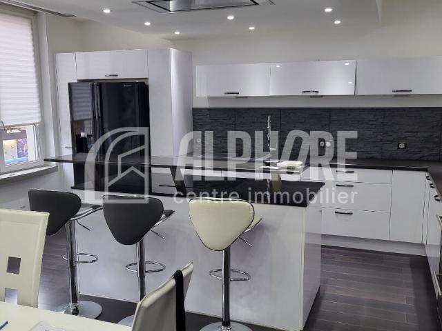 Appartement 3 pièces 94 m²