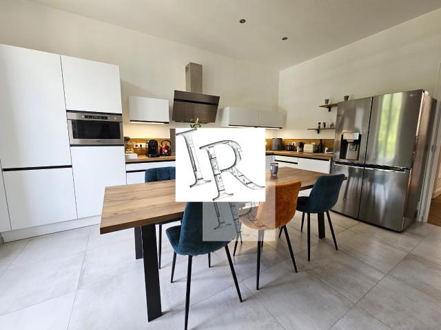 Appartement 3 pièces 94 m²