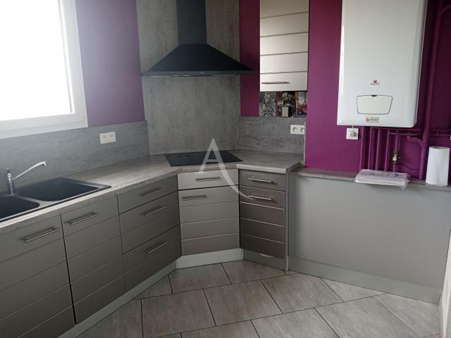 Appartement 3 pièces, 95 m² à louer à Rochefort 17300