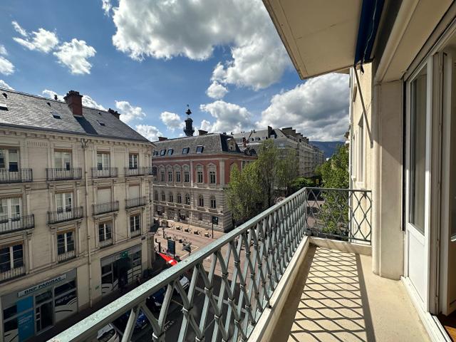Appartement 3 pièces 96 m²