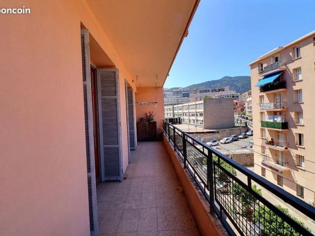 Appartement 3 pièces 100 m²