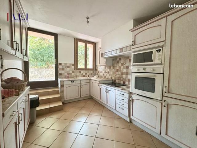 Appartement 3 pièces 100 m²