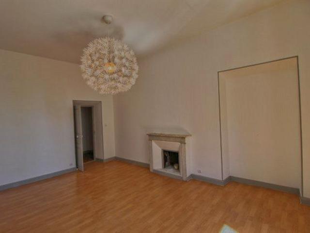 Appartement 3 pièces, 100 m² à louer à Ajaccio 20000