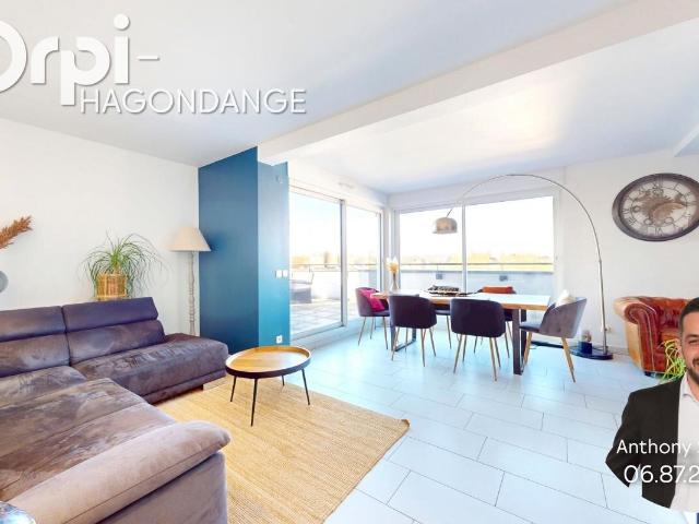 Appartement 3 pièces 100 m² en attique avec 50m² de terrasse
