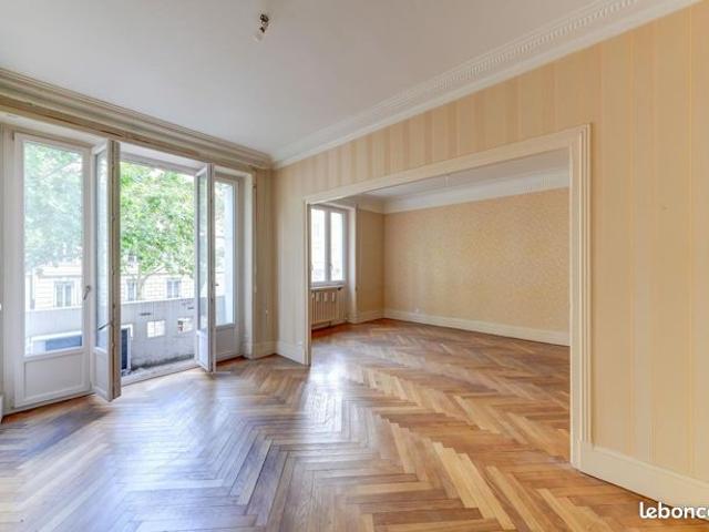 Appartement 3 pièces 101 m²