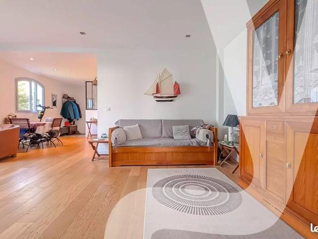 Appartement 3 pièces 101 m²