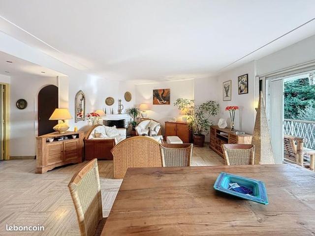 Appartement 3 pièces 101 m²