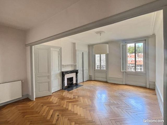 Appartement 3 pièces 101 m²