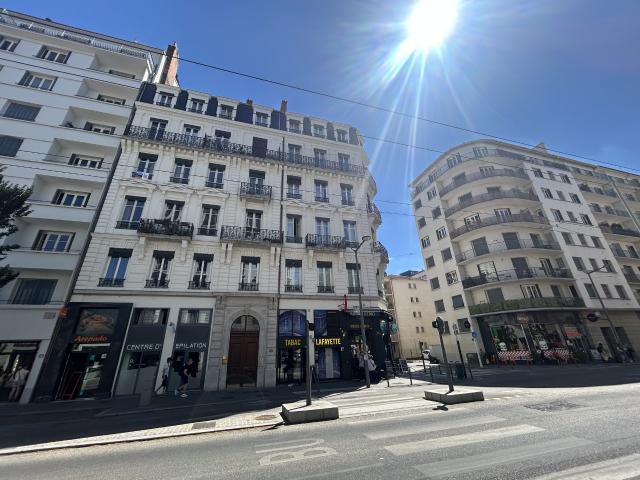Appartement 3 pièces 102 m²