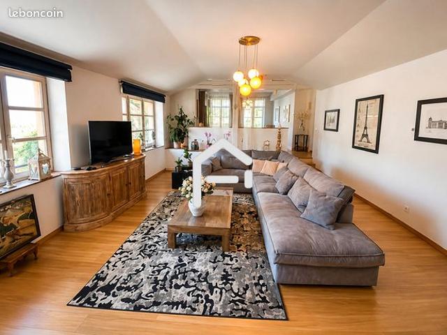 Appartement 3 pièces 102 m²