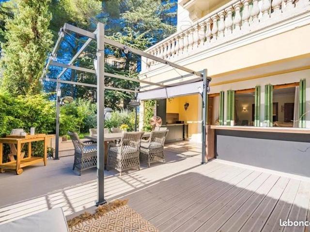 Appartement 3 pièces 102 m²