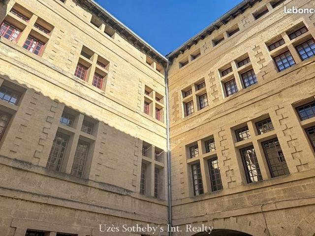 Appartement 3 pièces 102 m²
