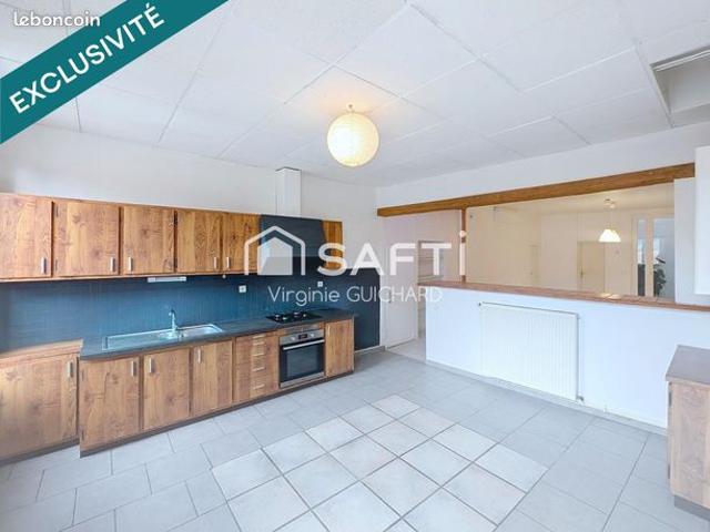 Appartement 3 pièces 102 m²